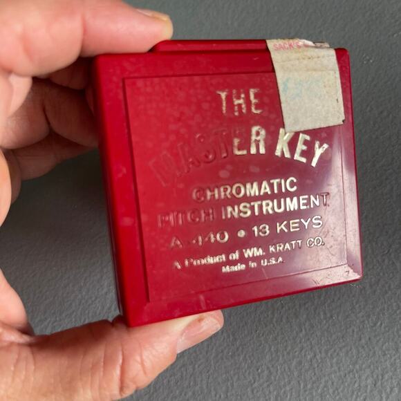 The Master Key 13 Keys Chromatic Pitch Instrument W.Kratt - Picture 2 of 6